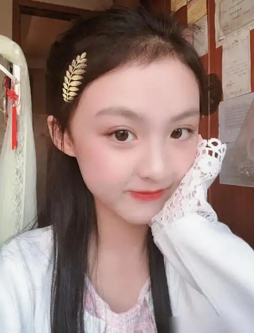 了如今的大姑娘,不过我们今天要说的则是当初小林黛玉的饰演者周漾玥