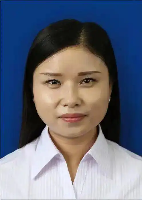 石娟(宣汉县红专路小学党支部书记,校长 政协委员)全市法院工作报告