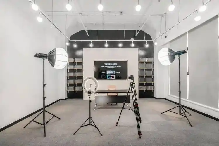 哆哆喵选力求打造成成都标杆性的专业直播间