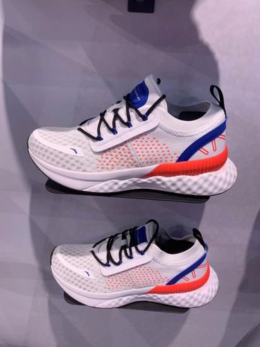 跑步现秒安踏2019秋款休闲时尚健身透气耐磨女运跑步鞋