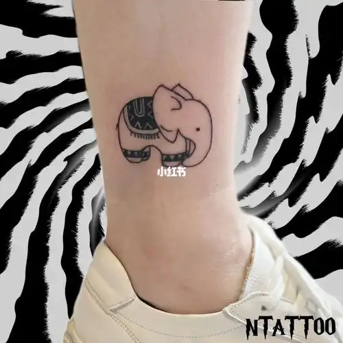小象纹身适合小姐姐的位置哈