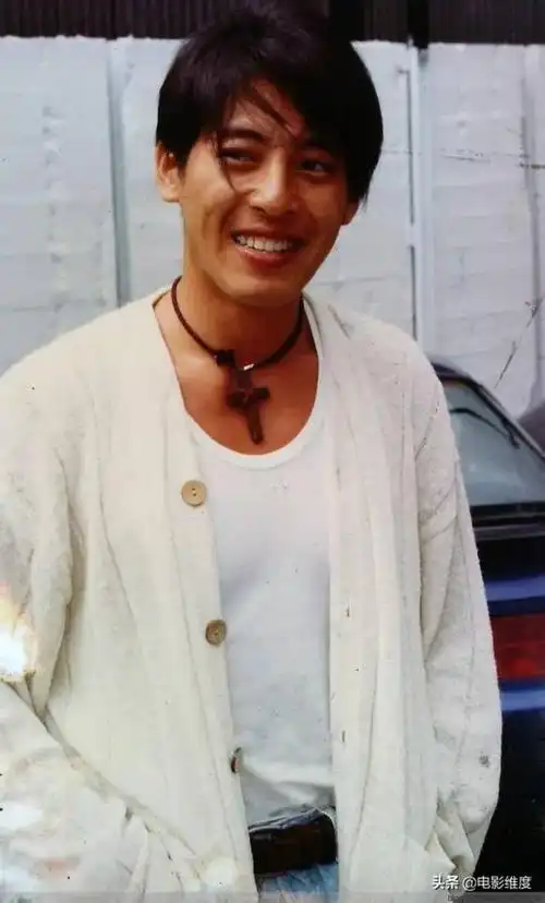 令狐冲扮演者54岁令狐冲吕颂贤