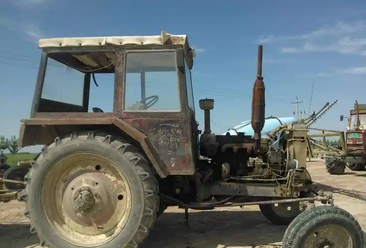 八千人天拖厂曾经辉煌,如今让人最难忘的,还是保全工丁文元_拖拉机_铁