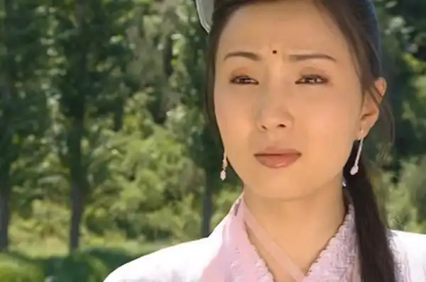 同演纪晓芙,有人值得杨逍一见钟情,有人被师父灭绝抢了光芒