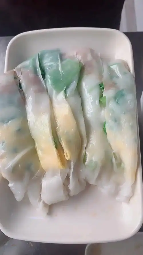 鸡蛋瘦肉肠粉哦,有多少喜欢吃的呢