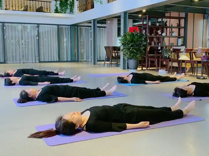 晋城银行太原分行渥美学院"瑜悦生活·晋享健康"瑜伽课