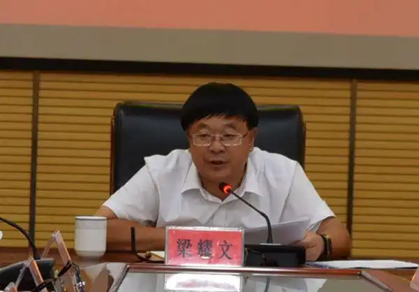 朔城区召开区一中改扩建项目进展情况汇报会