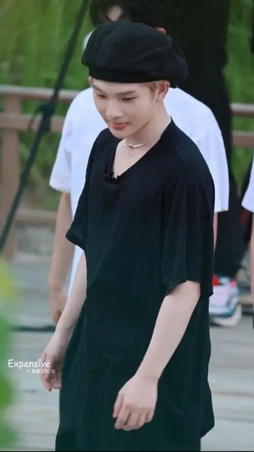 周震南少年行录制路透