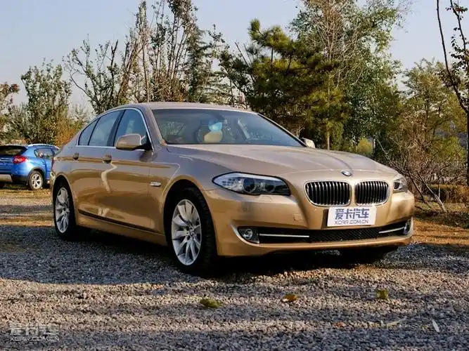 宝马5系四门图片