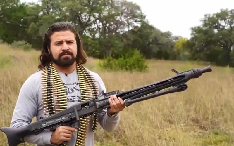 改变口径的"撕布机"?莱茵金属公司mg3通用机枪,射速伯仲之间