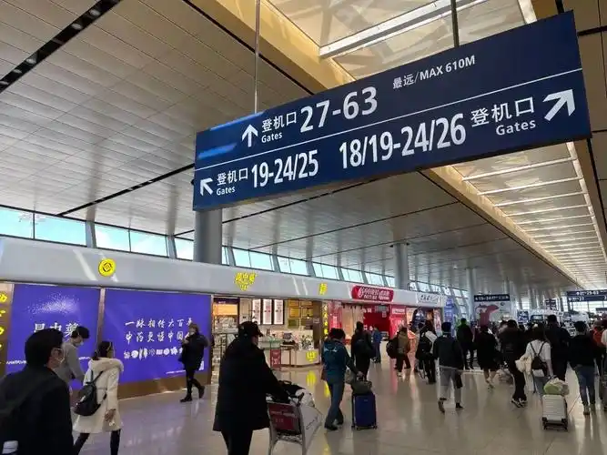 昆明长水国际机场中茶普洱店正式开放17号登机口旁恭迎品鉴