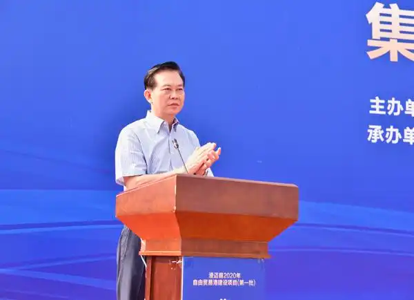 澄迈县委书记吉兆民宣布开工