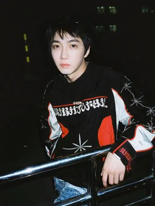 tizzyt  #tt  #谢锐韬  咱就是说狠狠爱上这个男孩了99从《头文字t