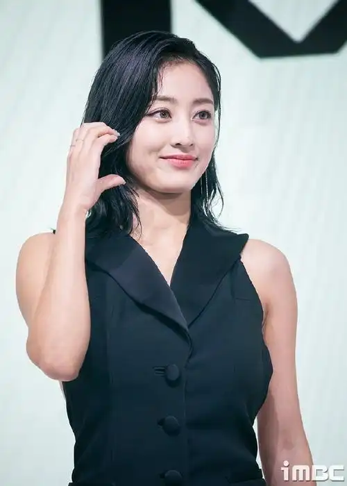 朴志效0818solo出道