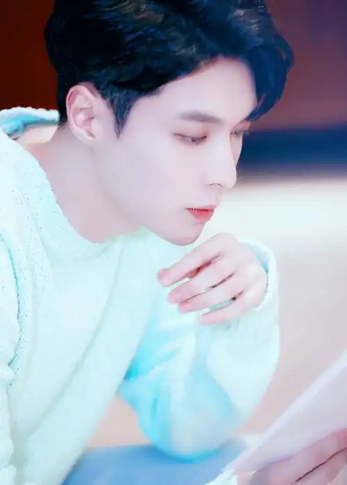 张艺兴工-standingheart