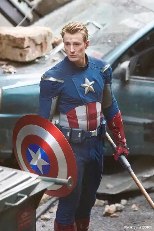 42岁"美队"秘密结婚?女友比他小16岁!