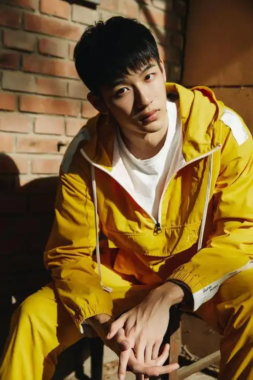 基本资料中文名称:吴迪飞英文名称:difei wu中文别名