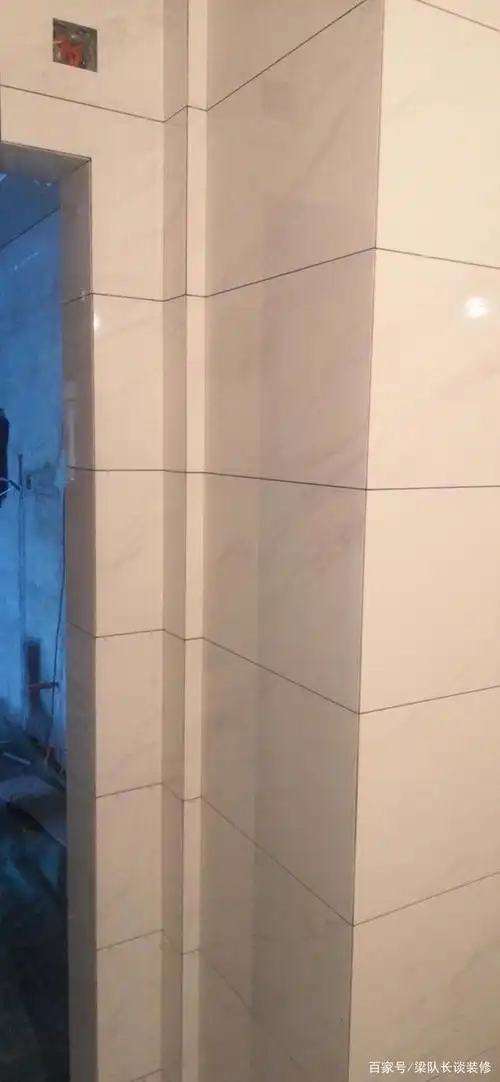 所以如果不是特别钟爱倒角碰角的铺法,也碰不到特别合适的工人,选择阳