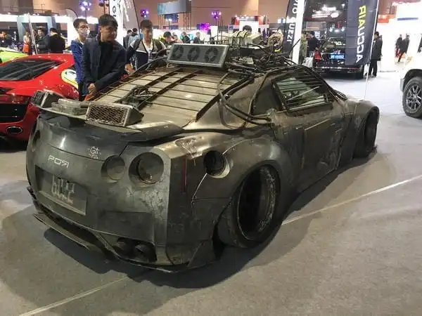 末日风改装这些车看着实在是太劲爆了