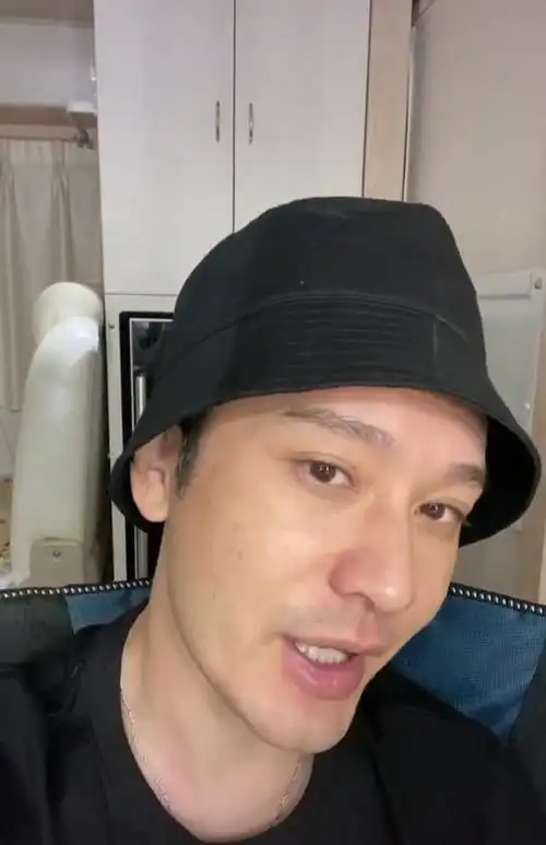 中餐厅4黄晓明颜值惹争议本尊晒素颜自拍回应