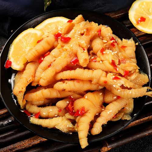 酸辣无骨鸡爪麻辣鸡脚脱骨即食罐装网红小吃鸡肉零食