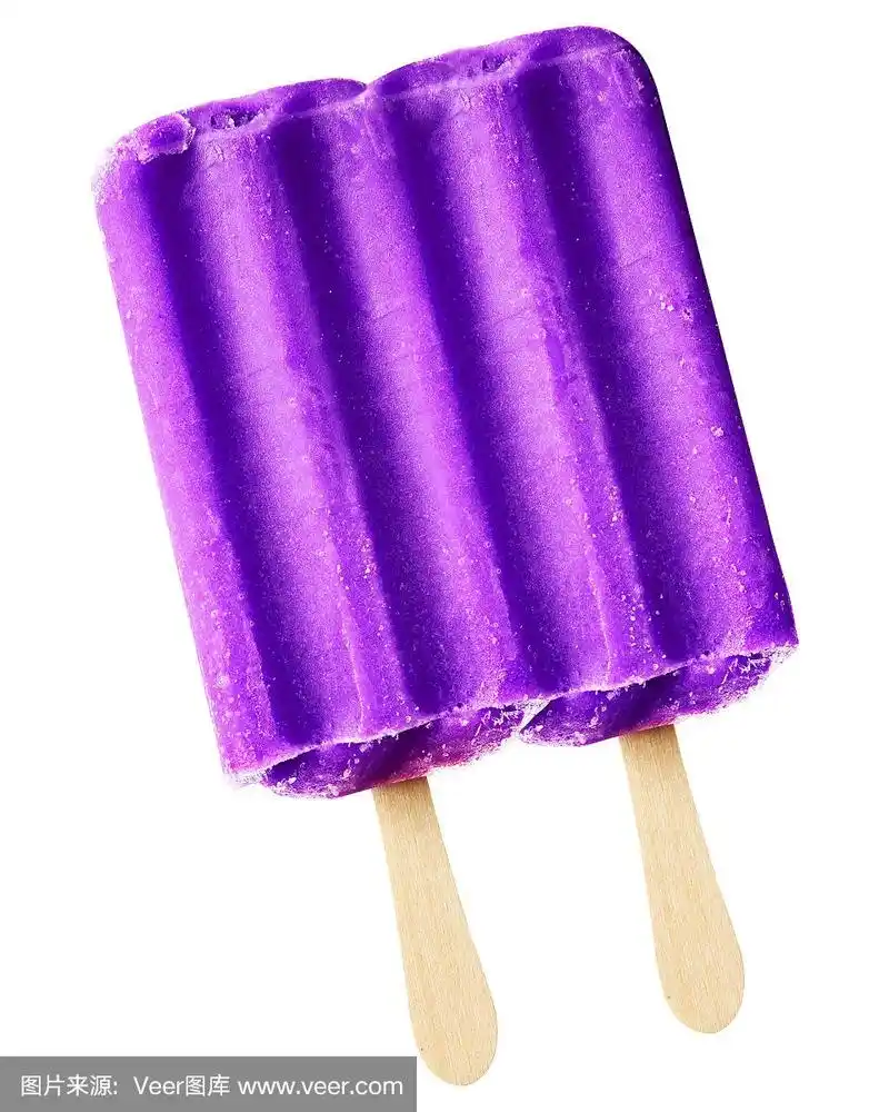紫色冰棒孤立在白色背景