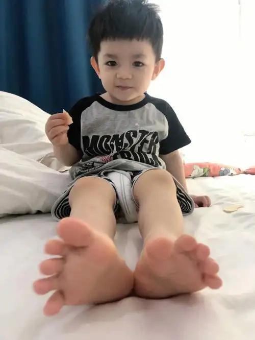 威廉的小脚丫06