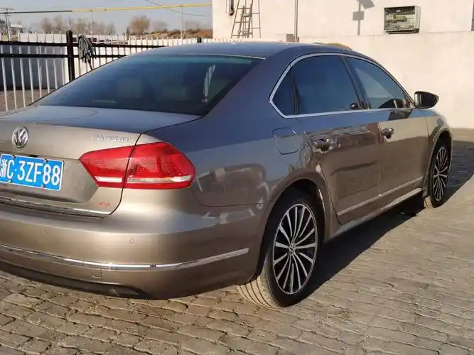 大众 帕萨特  2014款 1.8tsi 自动尊荣版图片