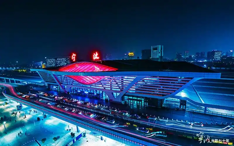火车站新姿_宁波61光影70年摄影大赛_中国宁波网