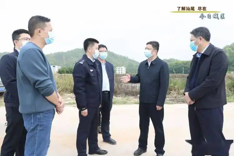 2月13日,区委书记肖勇科到马宫街道调研反走私反偷渡工作时强调,要