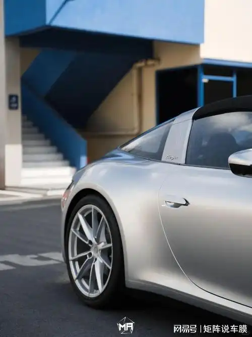 车赋予独特的光彩百搭银色能满足你各种创意的搭配彰显出车主与众不同