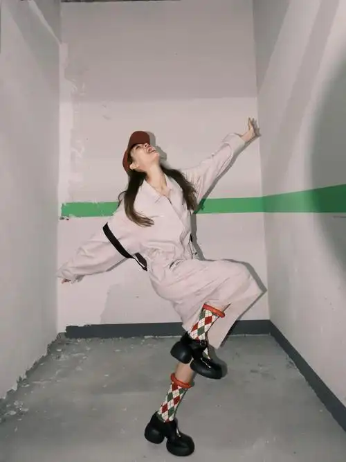 木子知日98_木子知日98个人资料_木子知日98直播间_18183kol