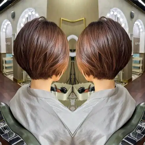 短发bob,是春季最流行的发型,它具有非常时尚的外观,让你瞬间拥有时尚