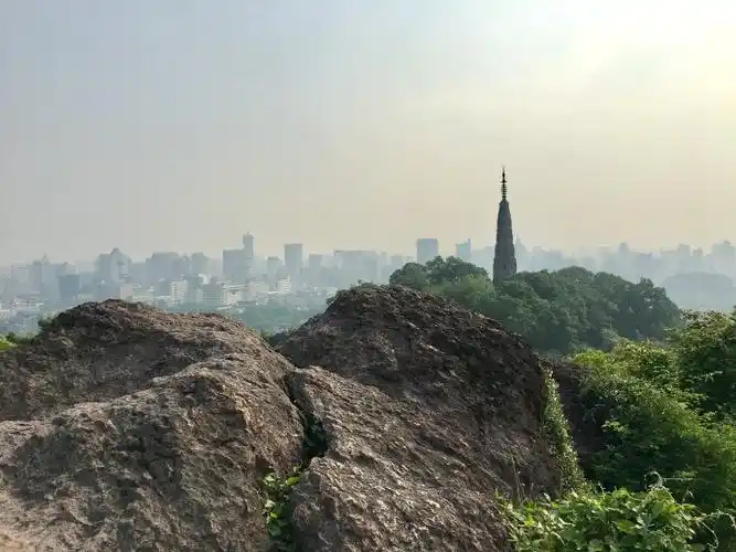 相约宝石山,赏奇峰怪石,俯看西湖,在活动中结识朋友(杭州活动)