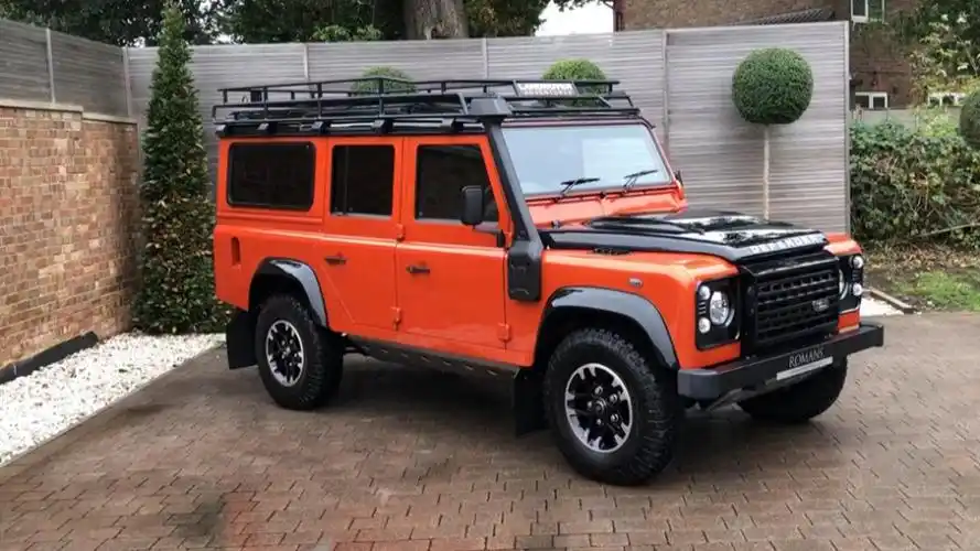 路虎defender110adventureedition
