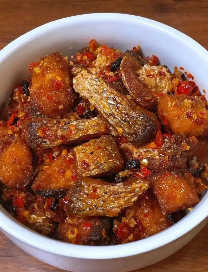 香辣酒糟鱼~香辣开胃太好吃了 今天分享一个香辣酒糟鱼的做法,外焦里