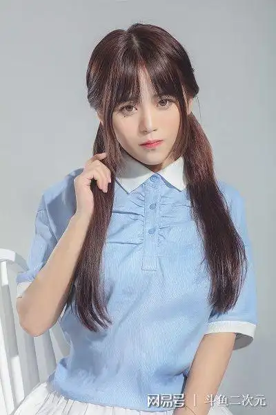 com/1209蛮小兔:https://www.douyu.com/3989773狗贼:https://www.