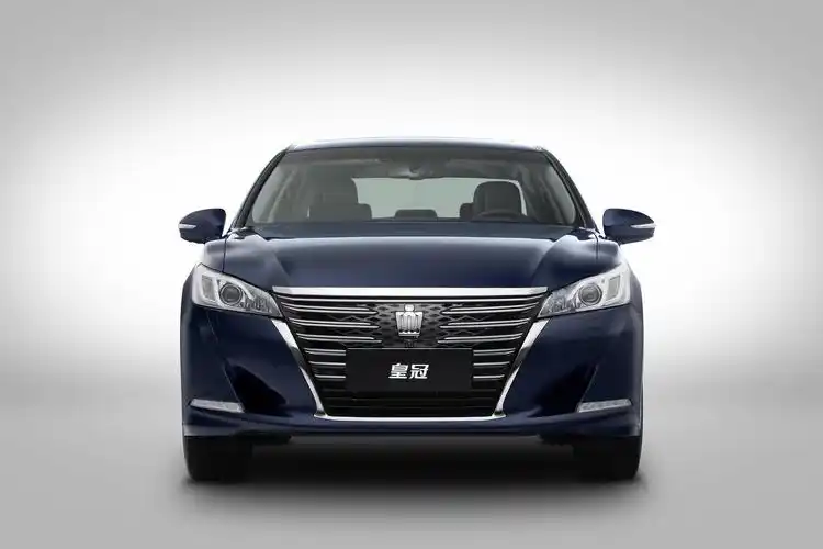 全新皇冠 现身映射当代绅士