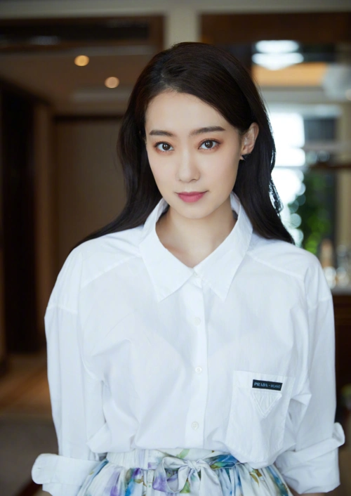 《你好李焕英》票房破41亿,火了张小斐别忘"死对头"韩云云