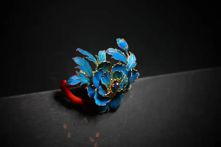 2020年初胸针系列古物新饰点翠首饰非遗工艺现代首饰