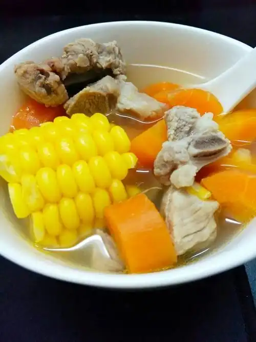 蒋葵做的排骨玉米汤