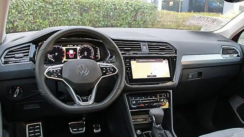 大众途观x,一款外形亮眼,内饰"套娃"的轿跑suv?_太平洋号