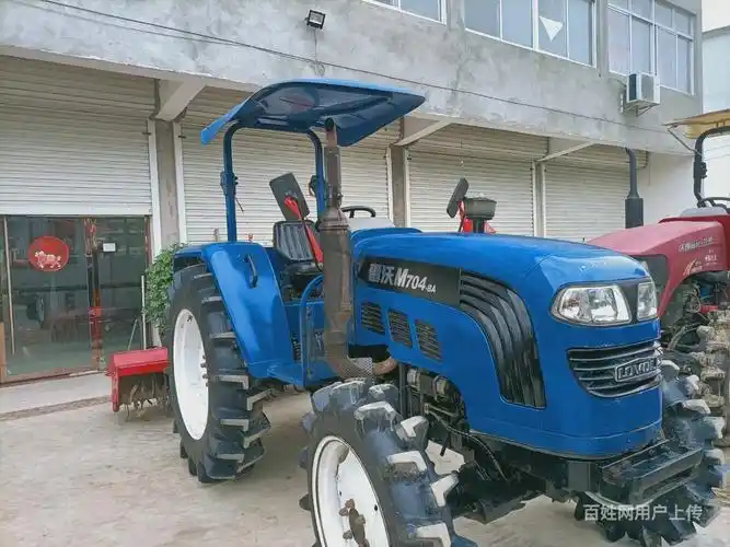 16年雷沃704拖拉机,全车原版,带二米二豪丰旋耕机