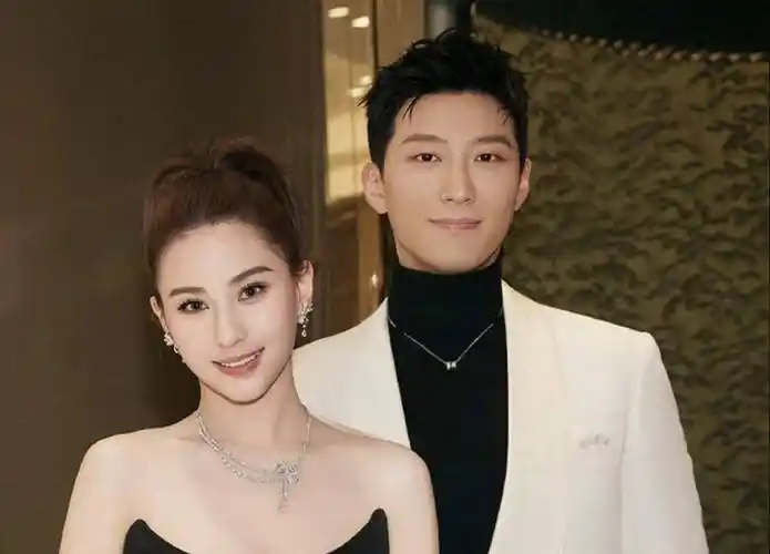 何超莲否认和老公窦骁婚变,每天都会打视频电话,暂无造人计划