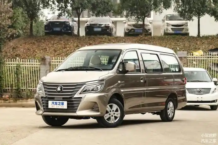 售6.69万元起 东风风行2023款菱智上市