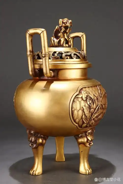 明 精铸紫铜胎鎏金花鸟纹竹节熏炉