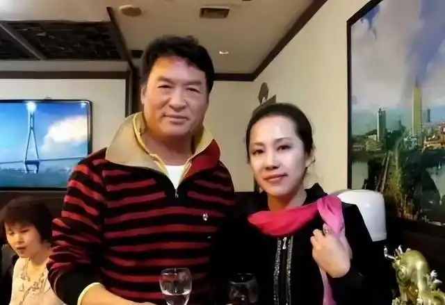祝延平与赵娜离婚33年:他再婚娶圈外人,她二婚失败后至今单身