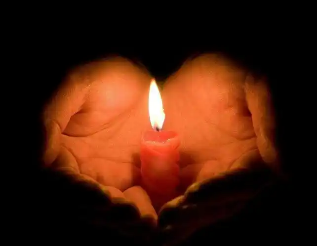 为天堂的故亲,送上一份思念,点亮一盏心灯!