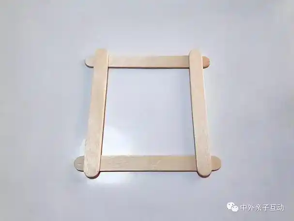 脑洞大开 | 如何废物利用手工制作装饰画,相框,玩具?