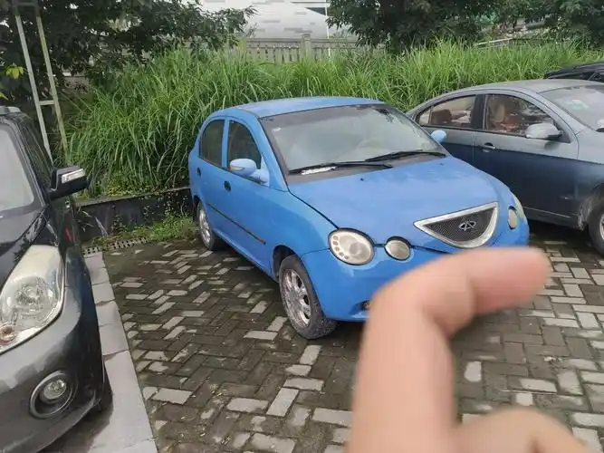 练手代步车 奇瑞qq611 四千五 无事故车子还可以